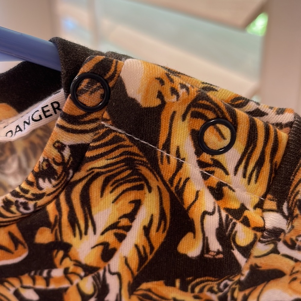 PHOENIX AND THE FOX sz 1 Organic Cotton baby romper unisex girl boy Tiger print - Picture 5 of 12